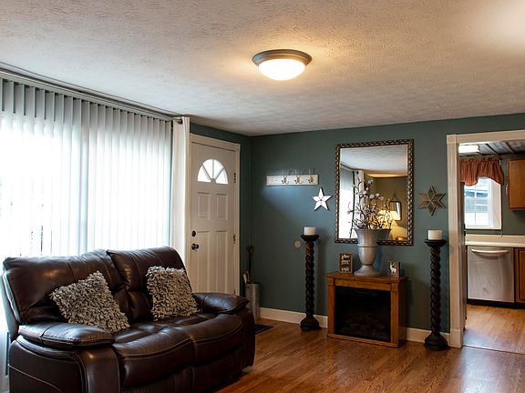 5th image of 6426 Grapevine Ln