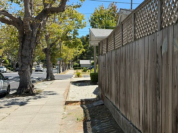 4th image of 2628 Central Ave