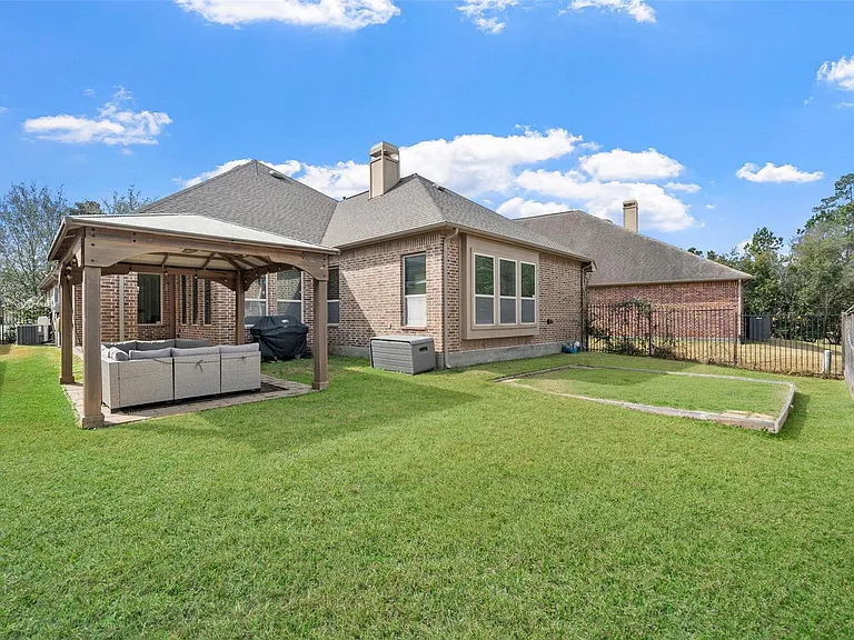 34 Danby Pl — Photo 37