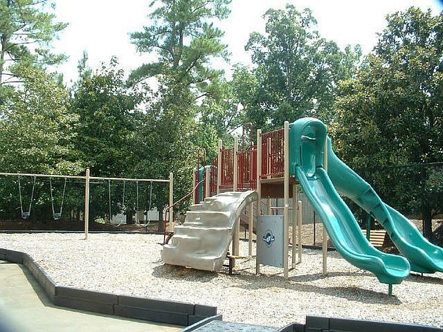 2nd image of 3425 Oak Hampton Way