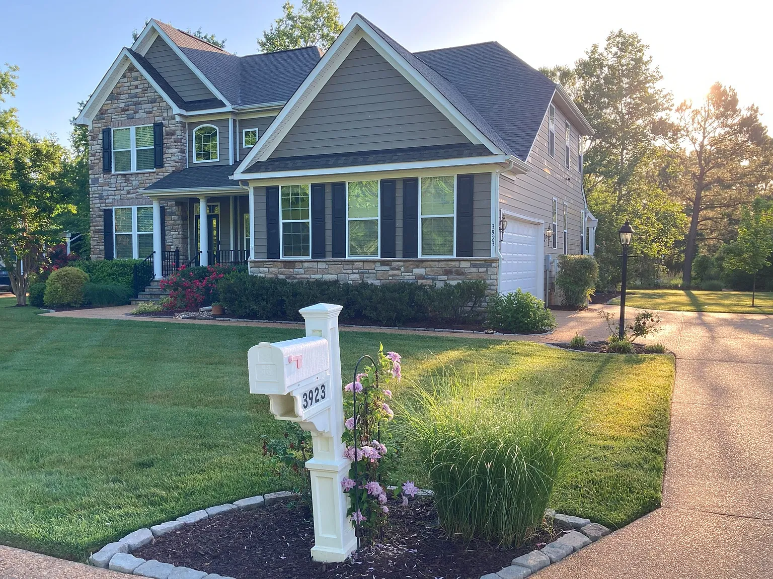 4 bed, 3150 sqft, $3,940 — Photo 2