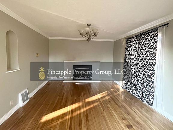 2nd image of 1765 E White Ave