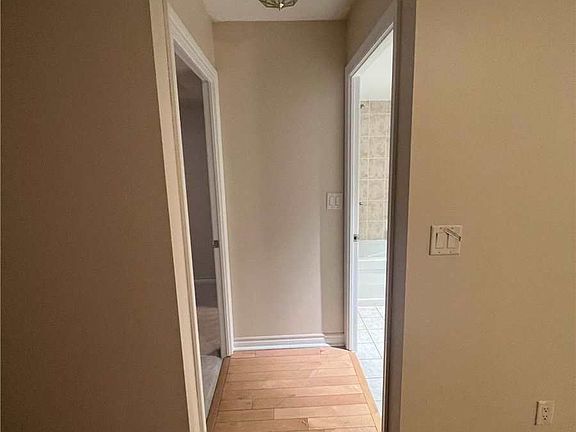 4th image of 250 Wellington St W #430