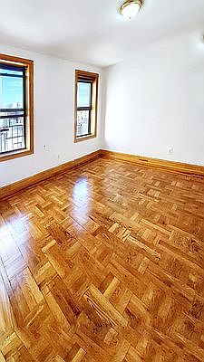3rd image of 511 W 167th St #5F