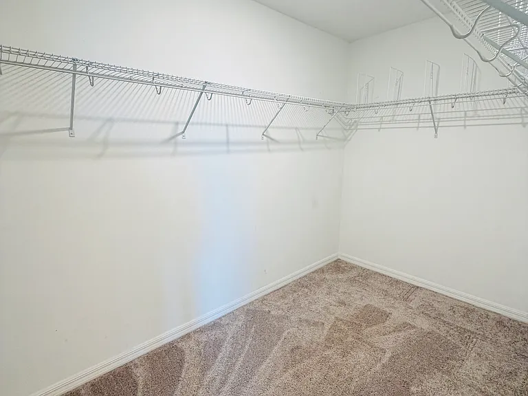 1838 Sanibel Dr — Photo 17