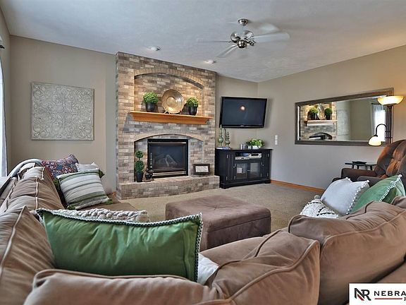 5th image of 5701 N 160th Ave