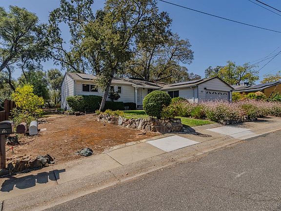 2nd image of 305 Patricia Ln