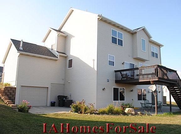 Storage Garage, Deck and Patio