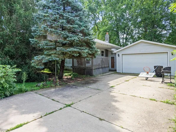 86 Market St, Seville, OH 44273