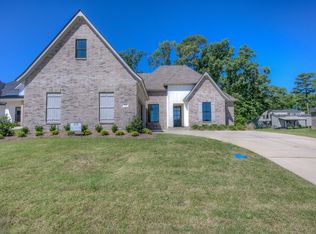 723 Julesburg Ln, Benton, LA 71006