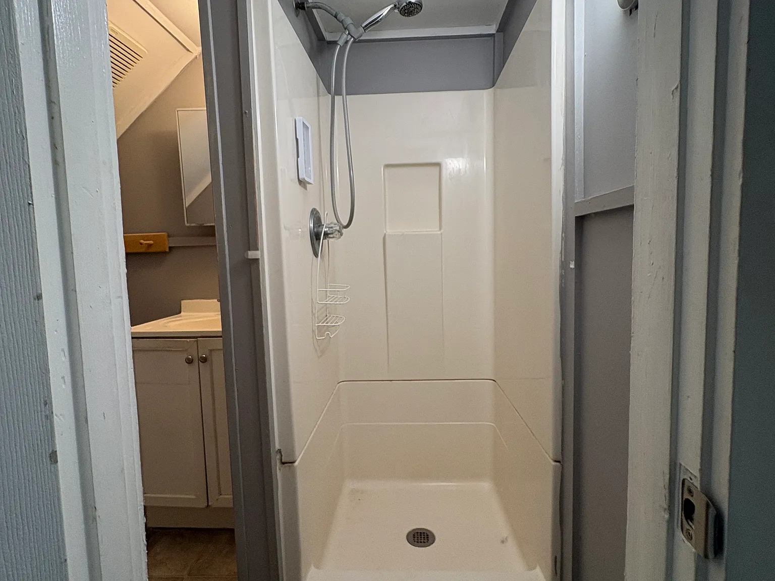 1 bed, $1,000 — Photo 2