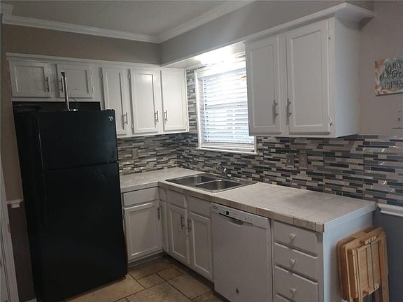3rd image of 1129 High Meadow Dr