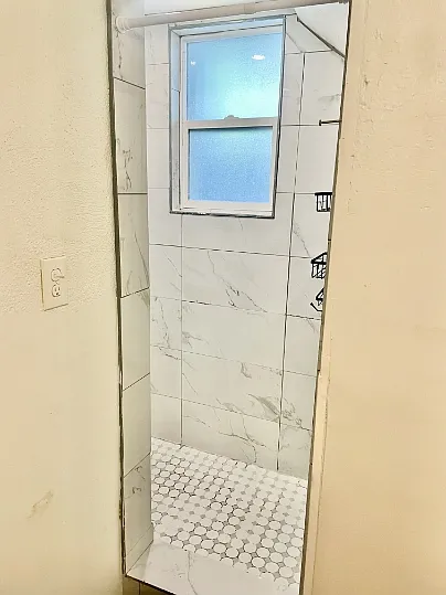 547 Gayley Ave #5 — Photo 3