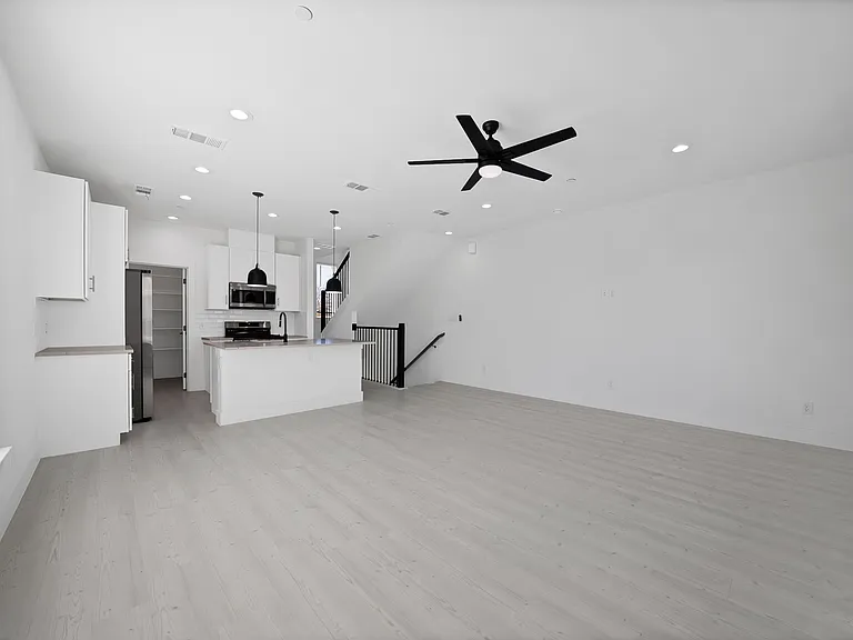 7207 Mohawk Dr #108 — Photo 15