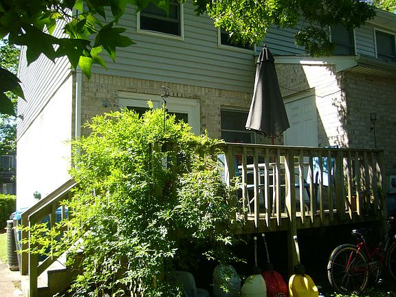 Back deck that is private