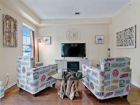 5th image of 6428 Ocean Avenue S