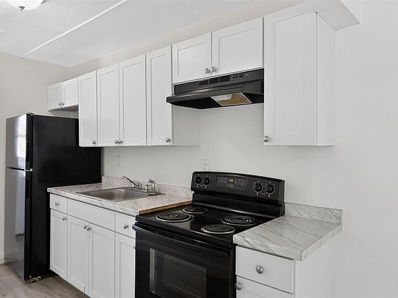 5th image of 1635 Ravenall Ave