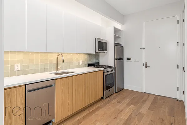 Rented by Rennit Inc. | media 24