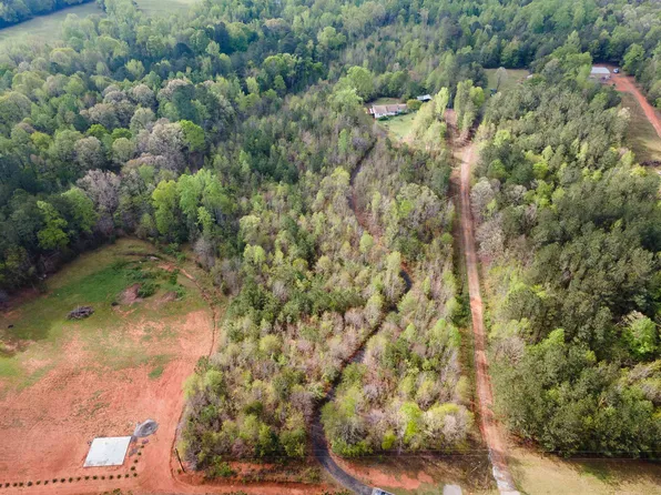 250 Ridgeway Rd, Woodruff, SC 29388