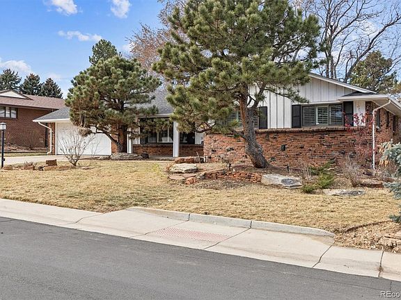 2nd image of 3851 S Hillcrest Drive