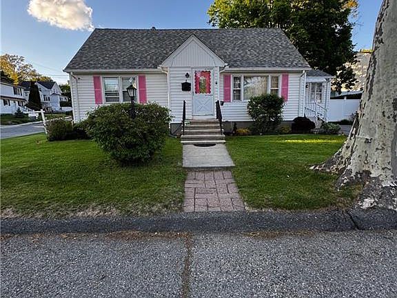 3rd image of 4 Dunbar St