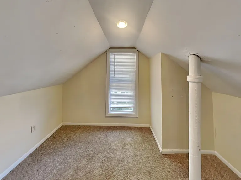 308 14th Ave — Photo 2