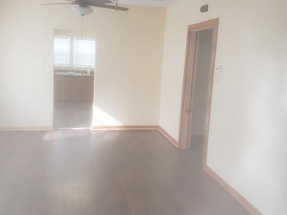 2nd image of 1607 Brick St