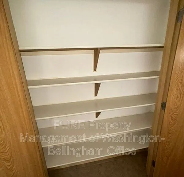 516 Darby Dr #210 — Photo 14