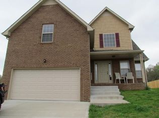 1444 Rustys Ln, Clarksville, TN
