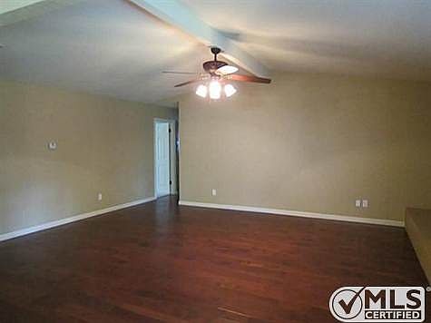 5th image of 2502 Zapata Dr