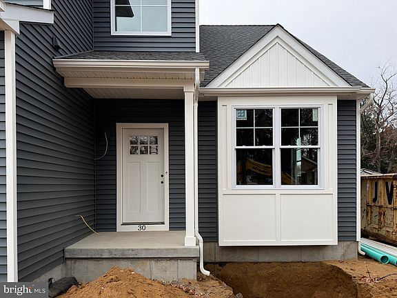 2nd image of 30 Potter Ave