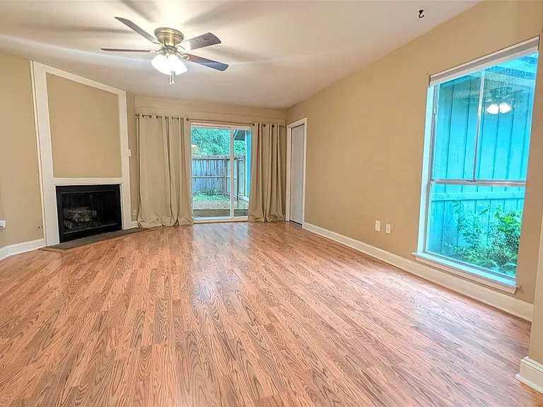 9 Raccoon Ln — Photo 8