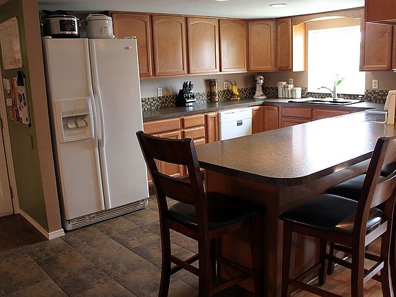 3rd image of 1608 Lee Blvd