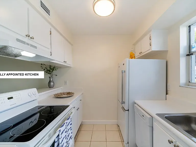 798 Crandon Blvd #56-B — Photo 23