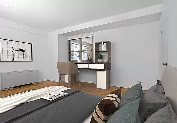 4th image of 75 E End Ave APT 1L