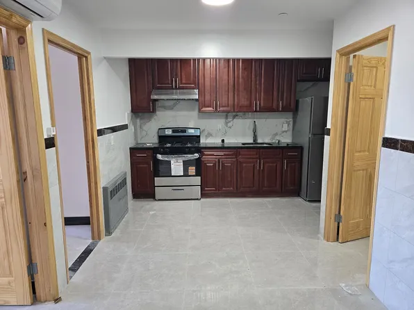 4117 18th Ave #3F, Brooklyn, NY 11218