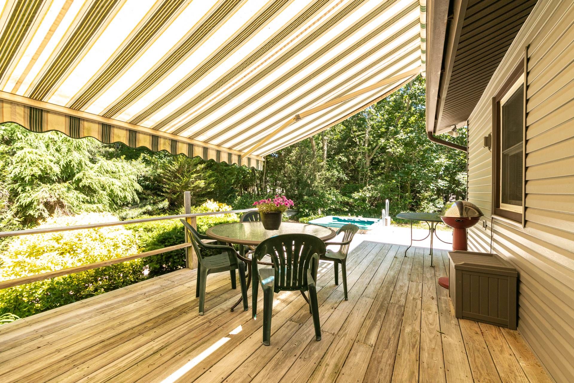 66 Hildreth Pl in East Hampton Out East