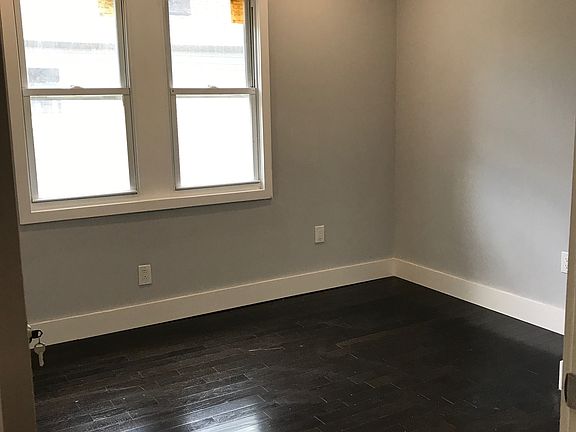 4th image of 17236 127th Ave