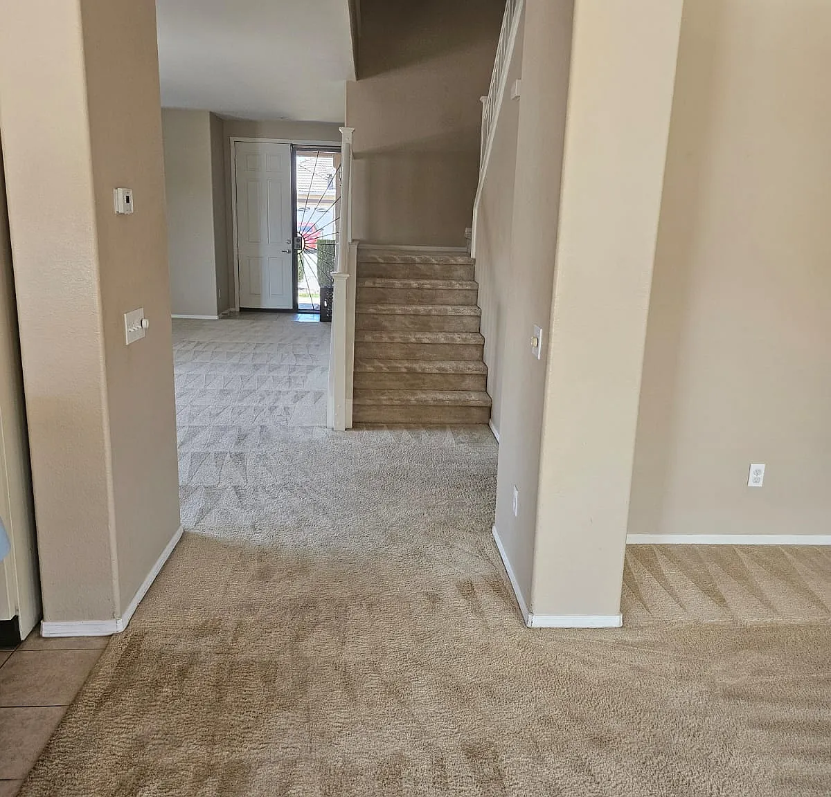 5 bed, 3653 sqft, $3,300 — Photo 2