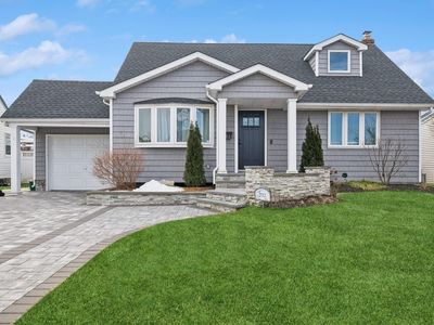 2712 Rowehl Drive, East Meadow, NY, 11554