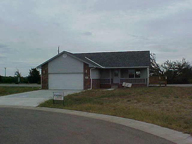 1st image of 835 Santa Fe Ave