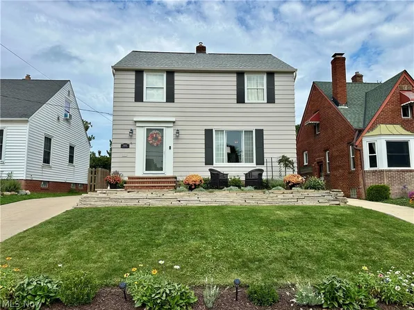 6608 Orchard Grove Ave, Cleveland, OH 44144