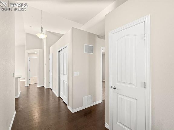5th image of 6119 Mumford Dr