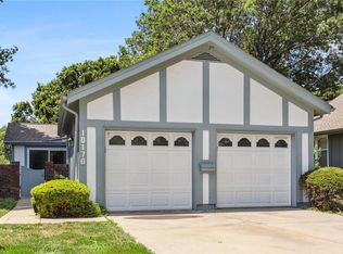 10170 Edelweiss Cir, Merriam, KS 66203