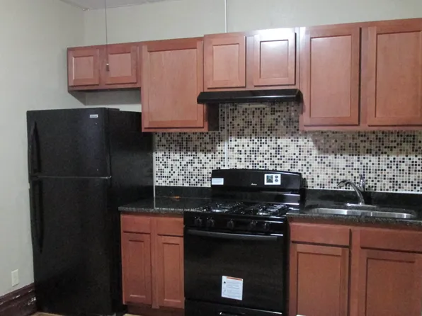 744 Simon Ave, 744 Simon Ave APT 2, Saint Paul, MN 55117