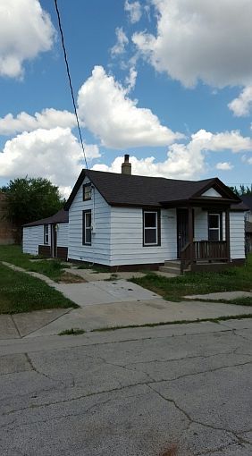 1st image of 714 4th Ave