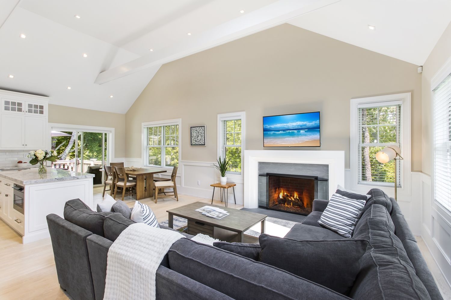  Open Floor Plan with Fireplace and Flat Screen