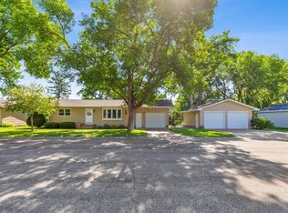 204 8th St SE, Barnesville, MN 56514