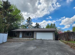 4302 Way, Yakima, WA 98908