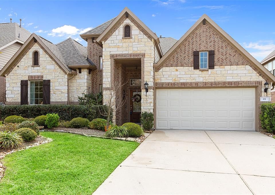 1st image of 18 Estherwood Pl